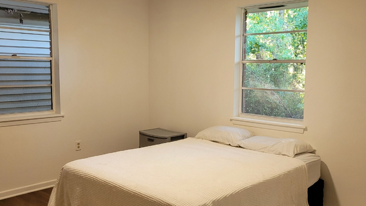 Photo of Bedroom in Centreville