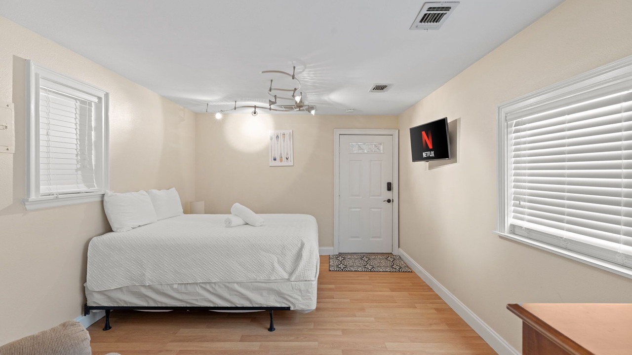 Photo of Bedroom in McQueeney