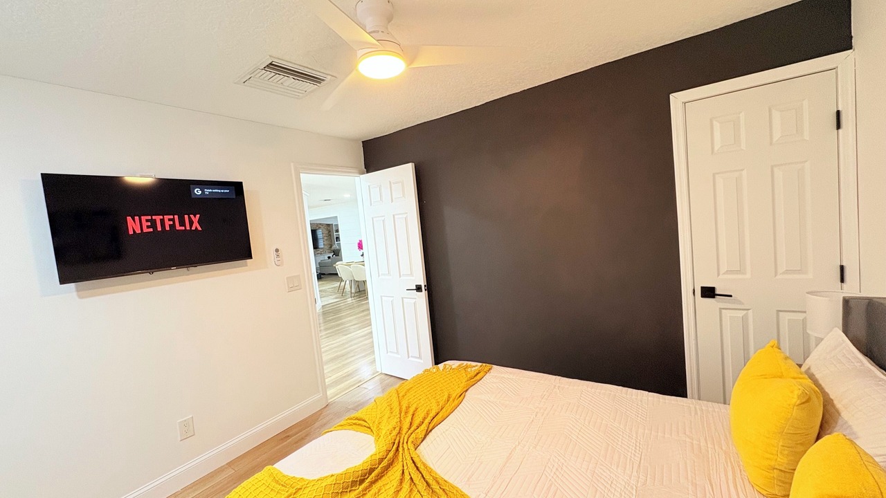 Photo of Bedroom in Lake Worth