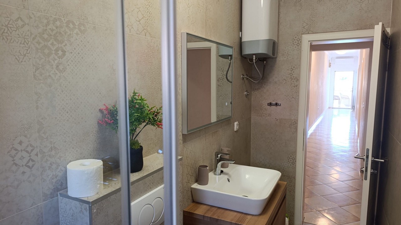 Photo of Bathroom in Metajna