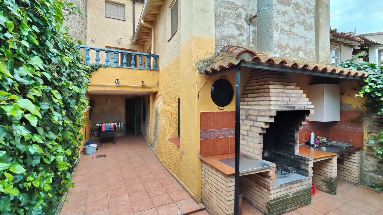 Photo of Outdoor in Ambel