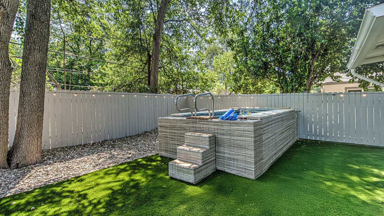 Photo of Outdoor in Barton Hills