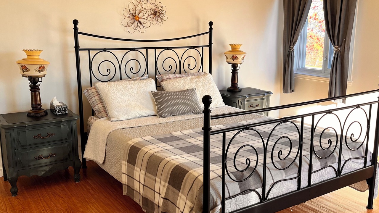 Photo of Bedroom in St-Francois-de-l'Ile-d'Orleans