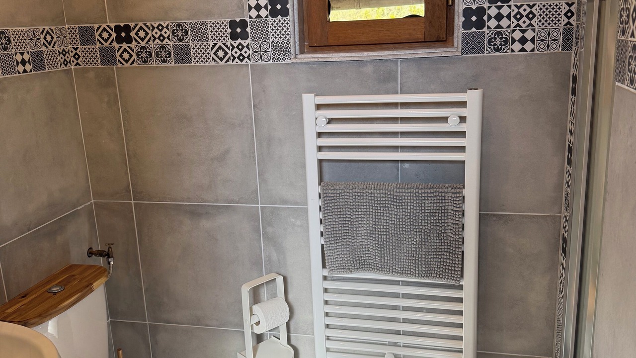 Photo of Bathroom in Ernes