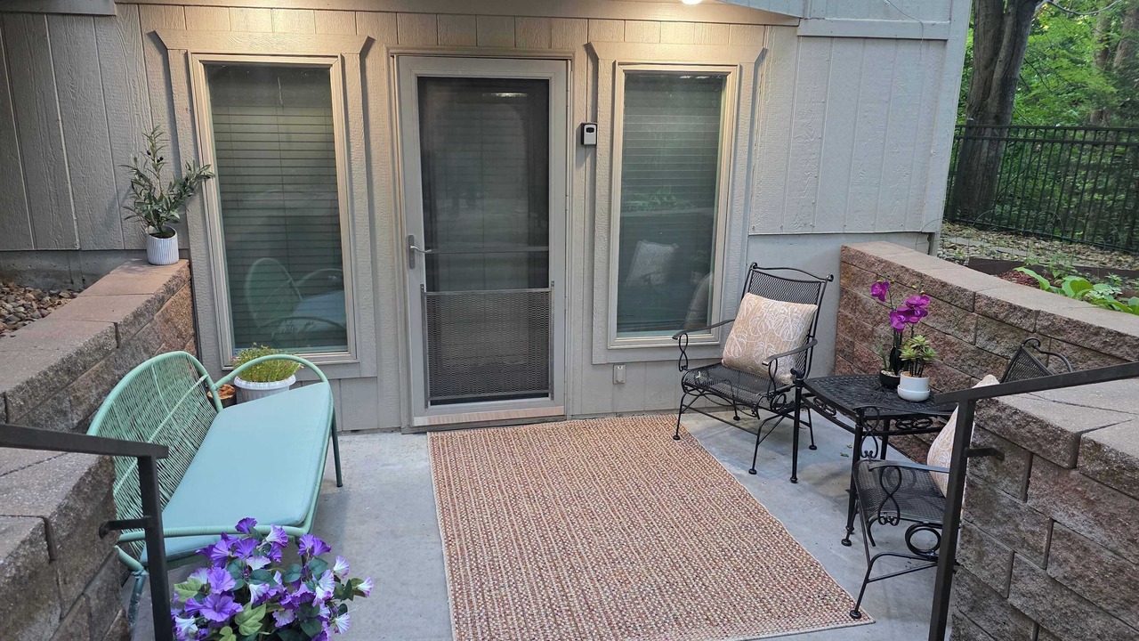 Photo of Patio Balcony in Overland Park