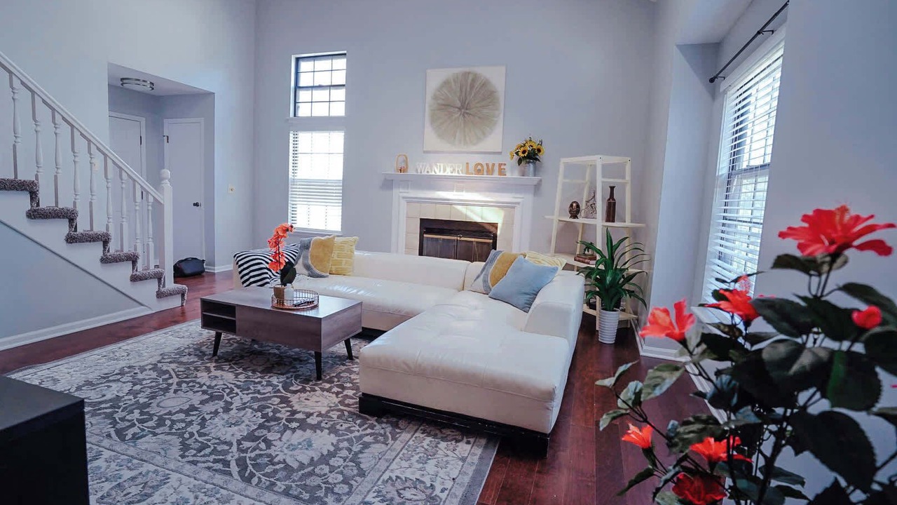 Photo of Livingroom in Overland Park