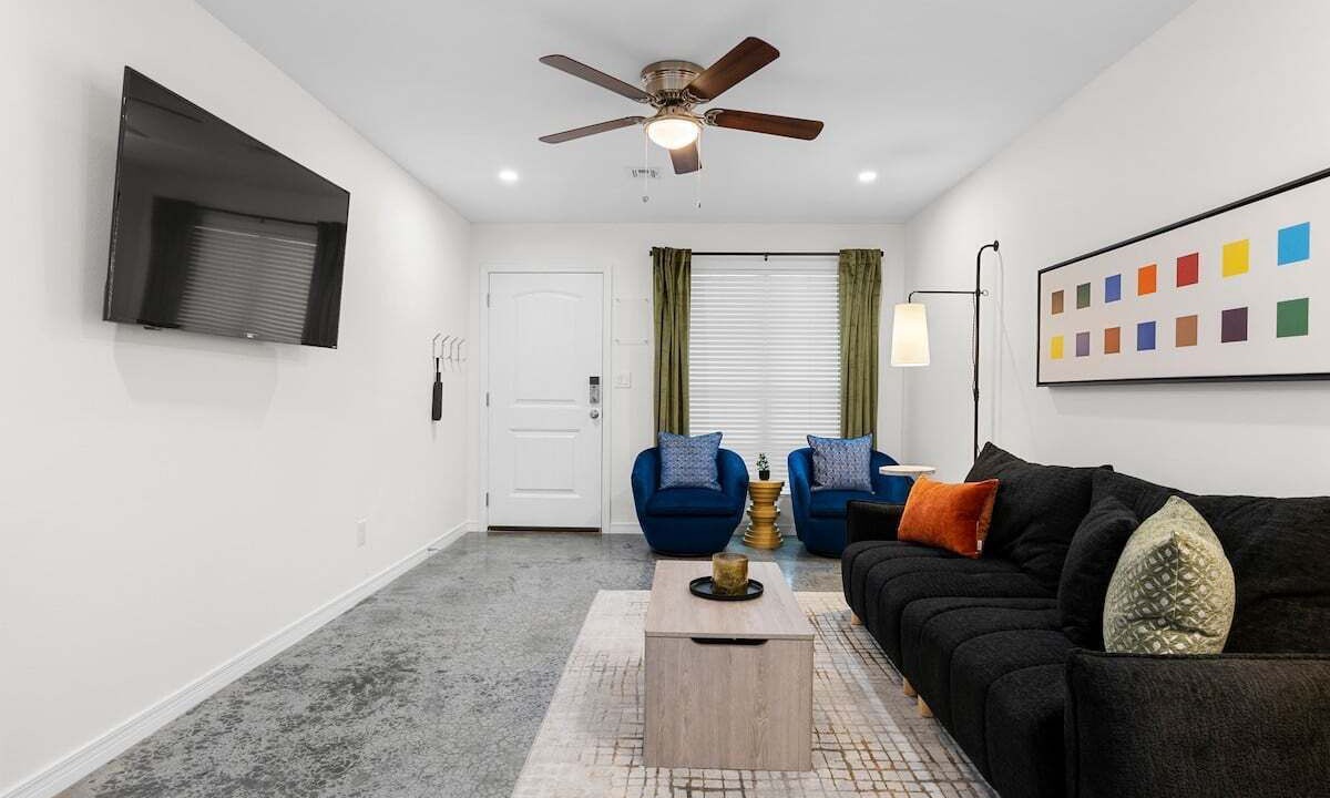 Photo of Livingroom in Catoosa