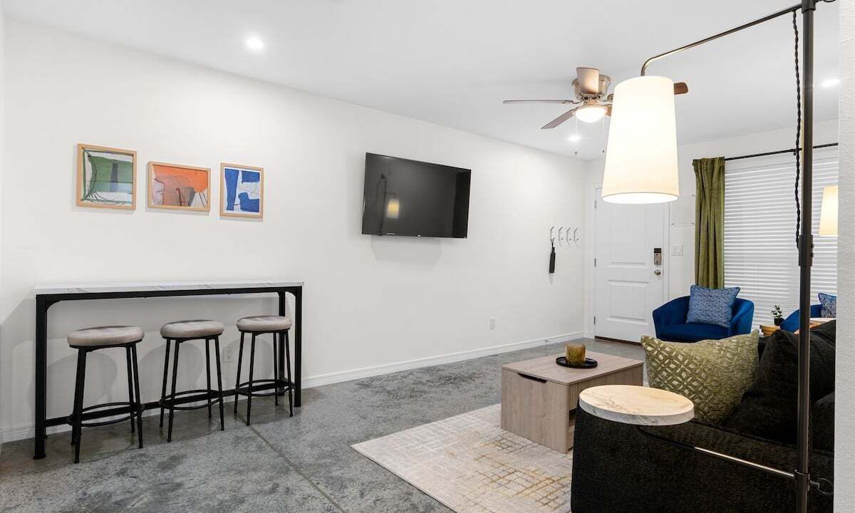 Photo of Livingroom in Catoosa