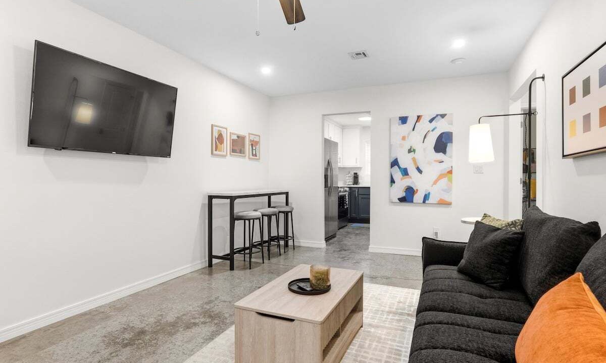 Photo of Livingroom in Catoosa