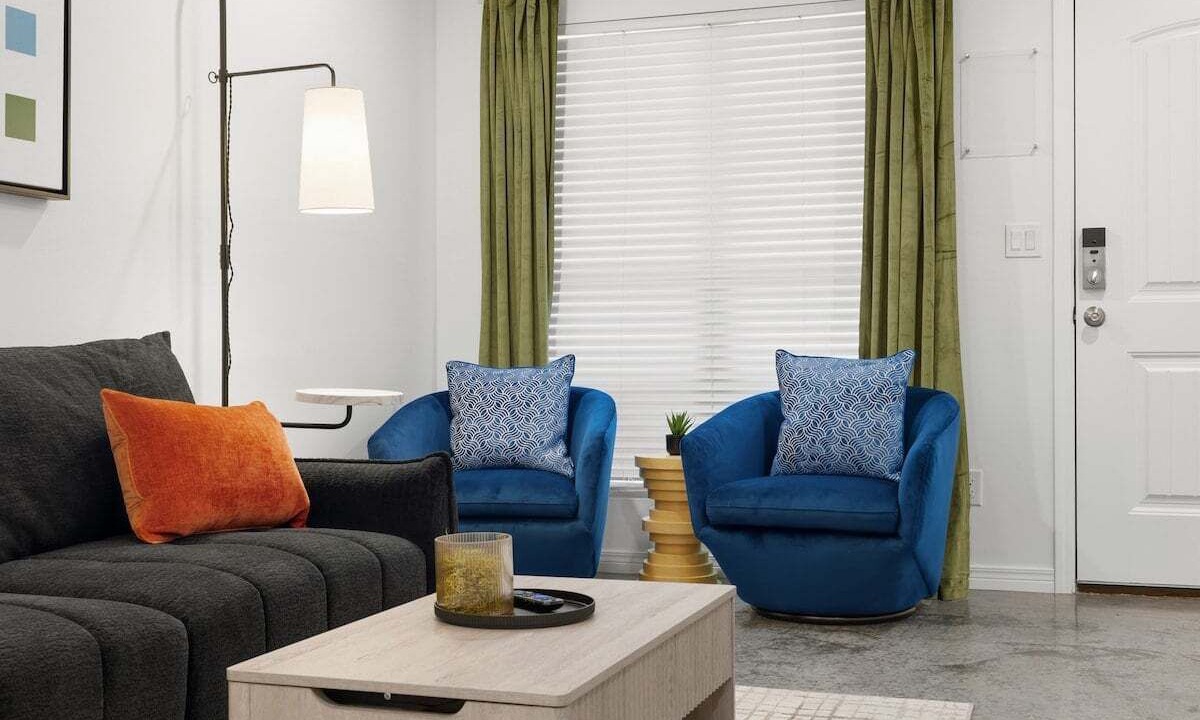 Photo of Livingroom in Catoosa