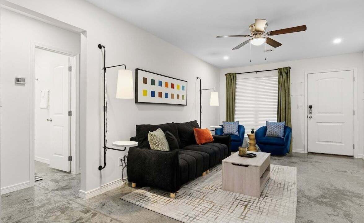Photo of Livingroom in Catoosa