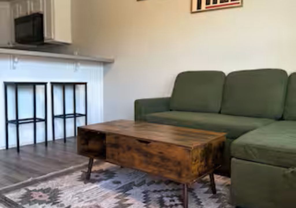 Photo of Livingroom in Early