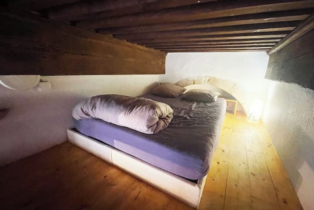 Photo of Bedroom in Old Lyon