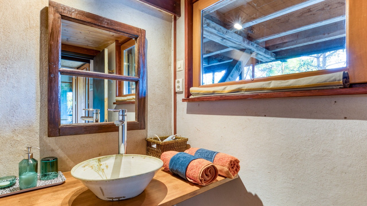 Photo of Bathroom in Moureze