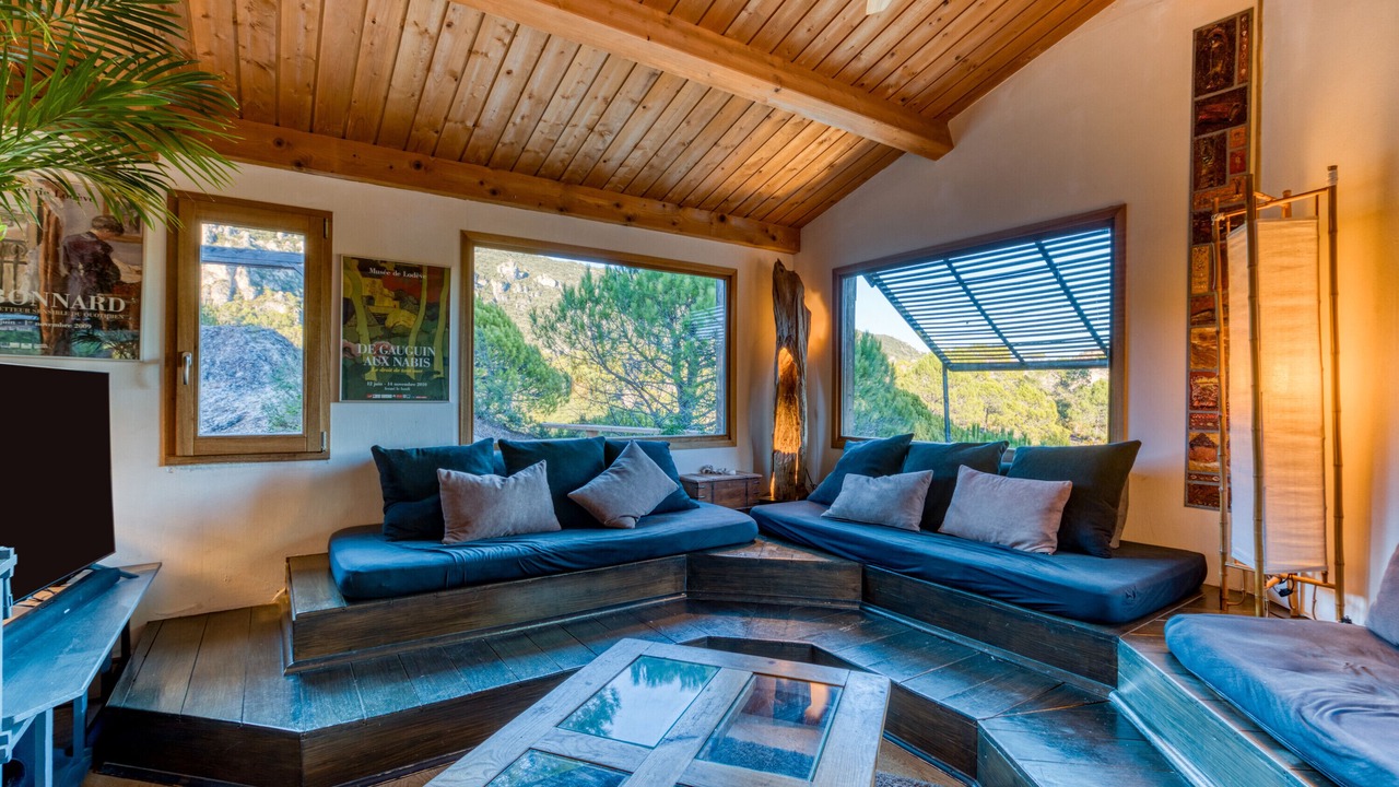 Photo of Livingroom in Moureze