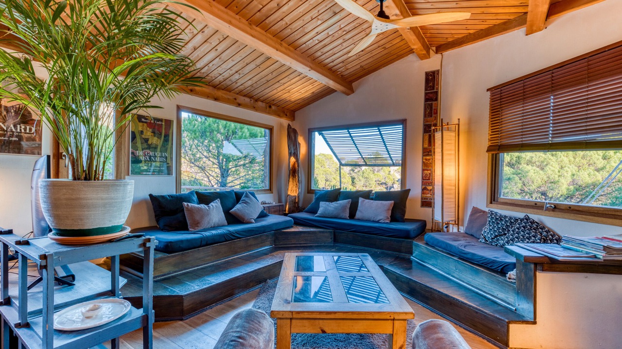 Photo of Livingroom in Moureze