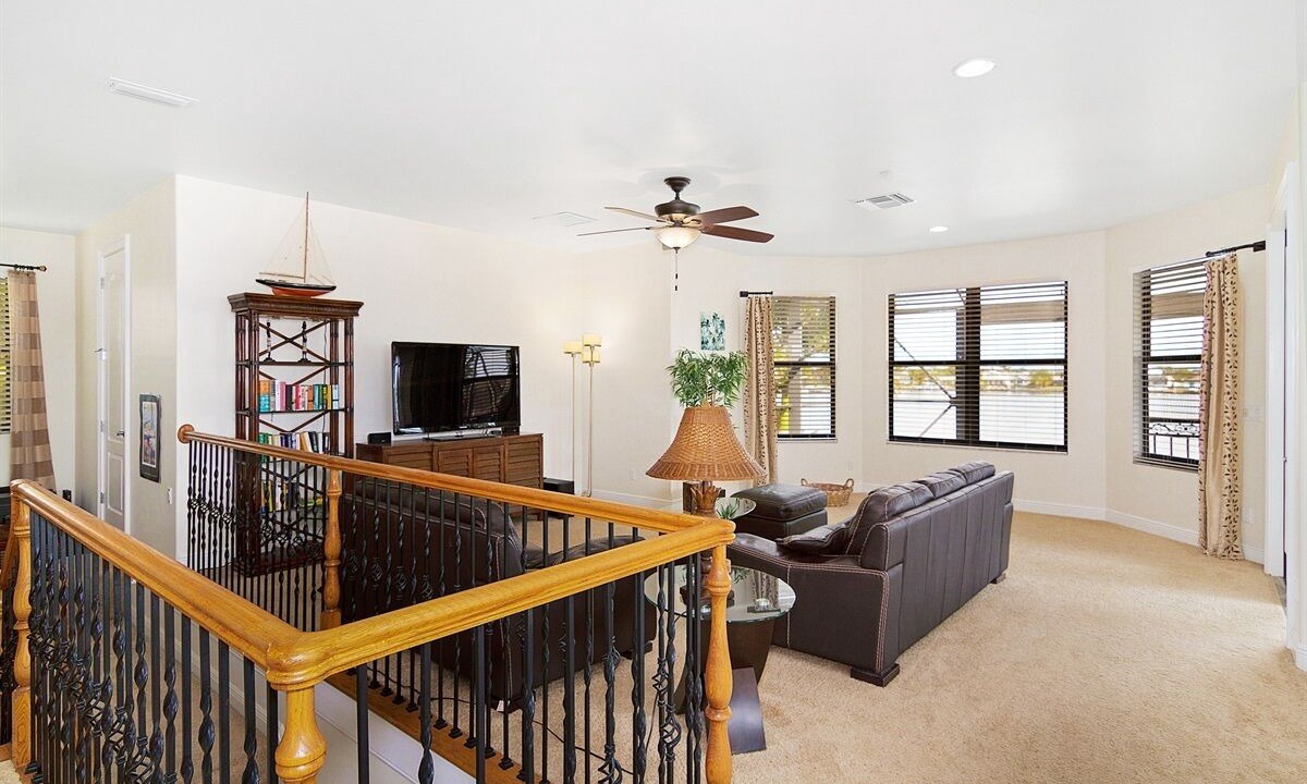 Photo of Livingroom in Eight Lakes