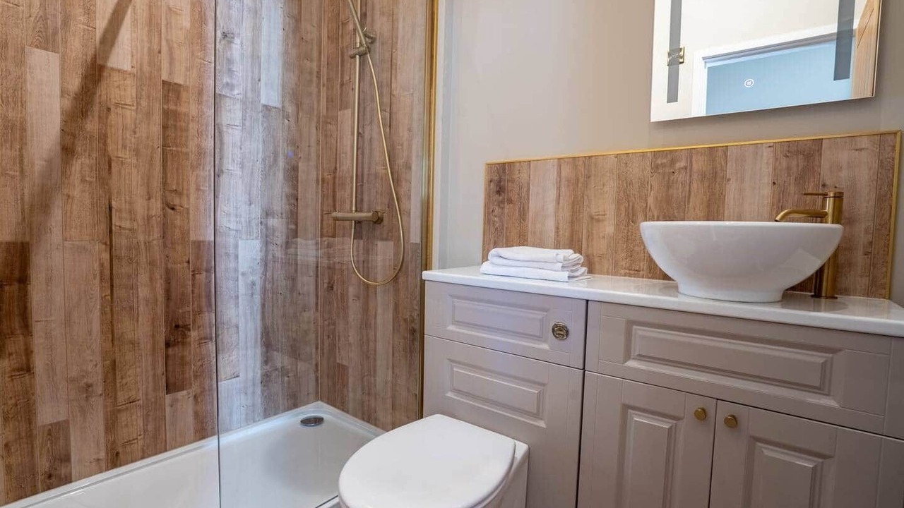 Photo of Bathroom in Kessingland