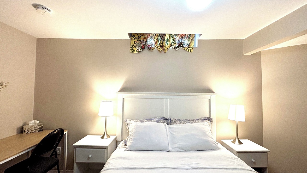 Photo of Bedroom in Alcona
