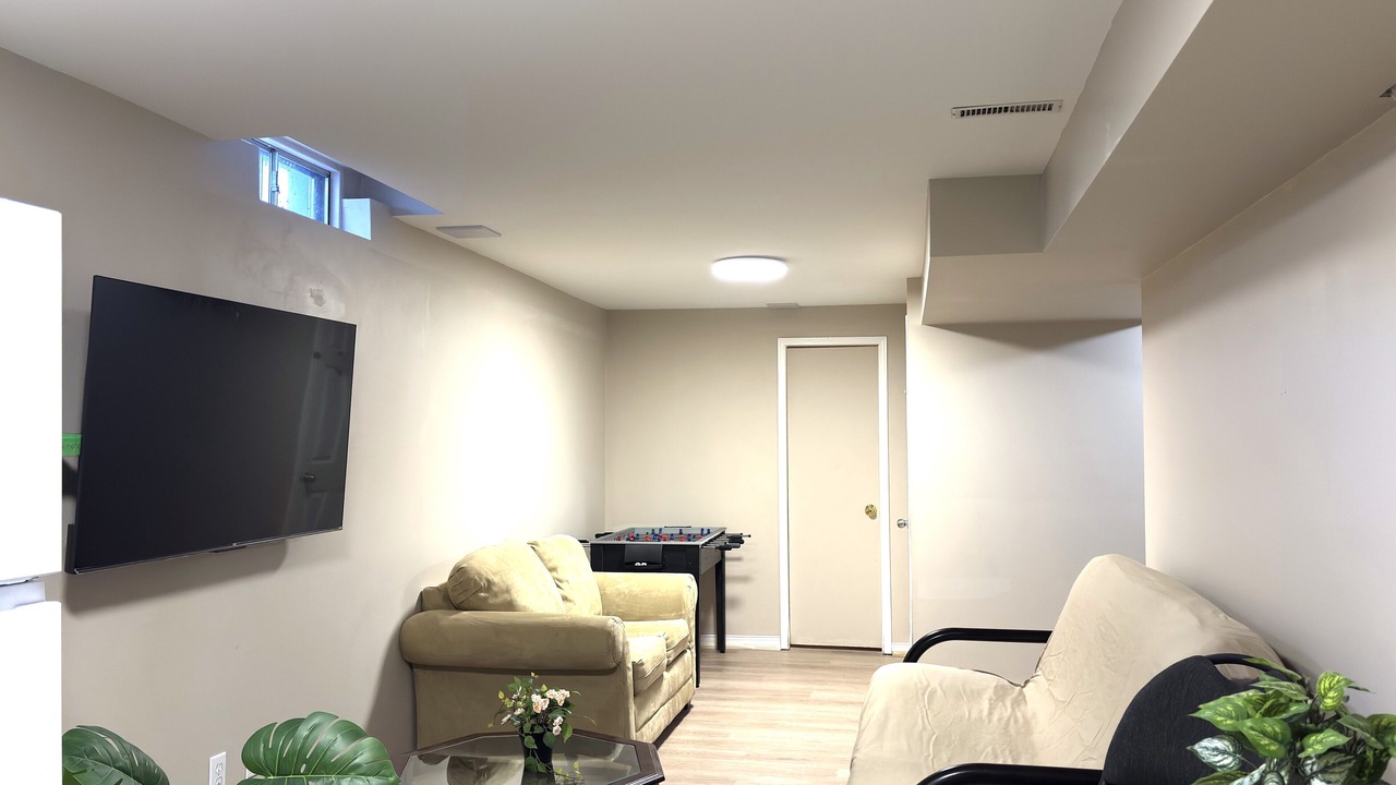 Photo of Livingroom in Alcona