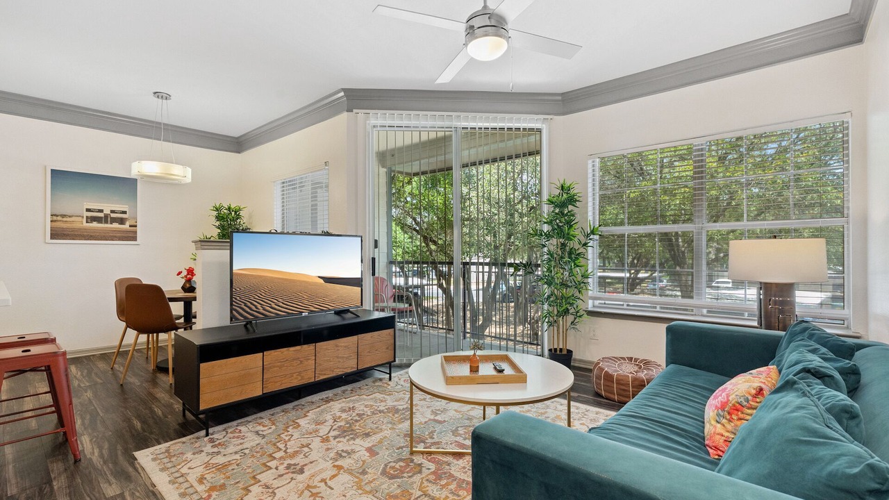 Photo of Livingroom in North Burnet