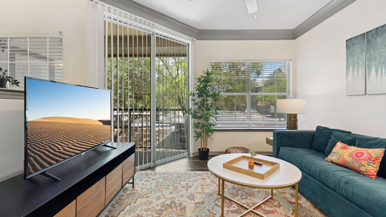Photo of Livingroom in North Burnet