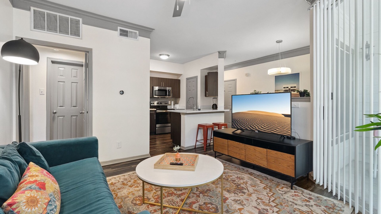 Photo of Livingroom in North Burnet
