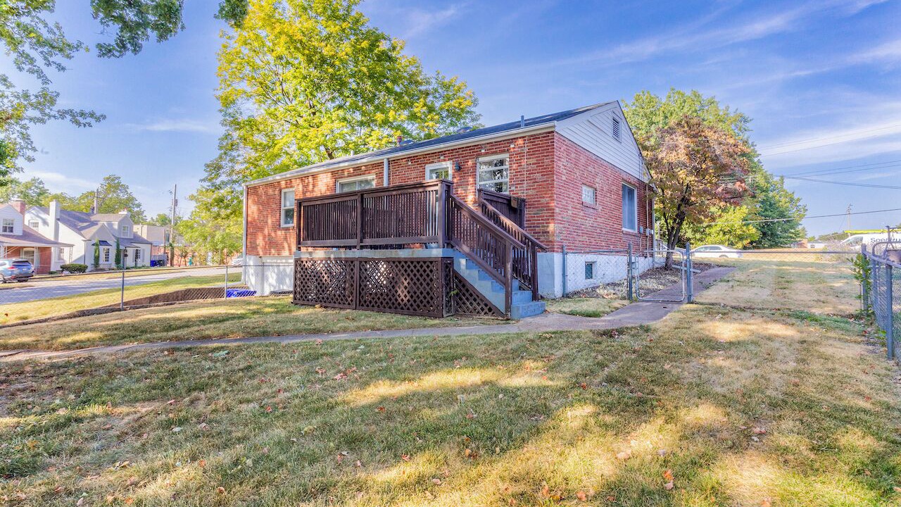 Photo of Outdoor in Clayton