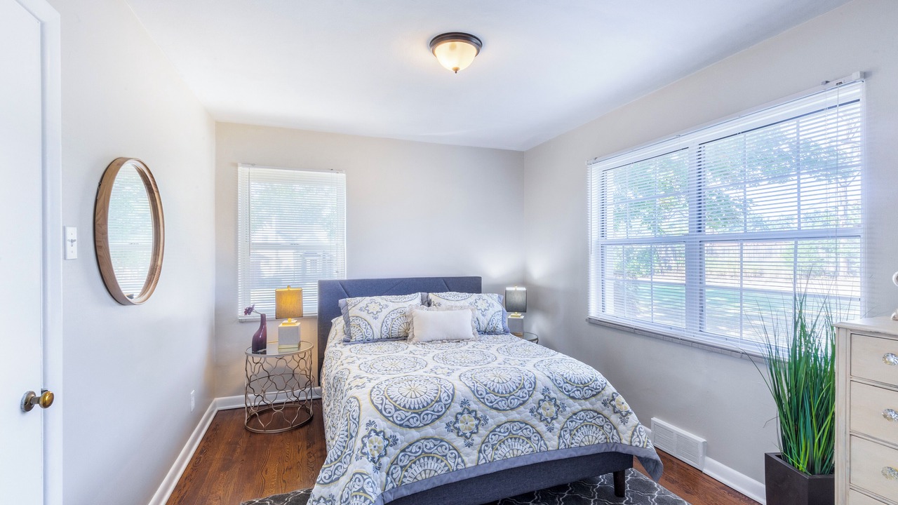 Photo of Bedroom in Clayton
