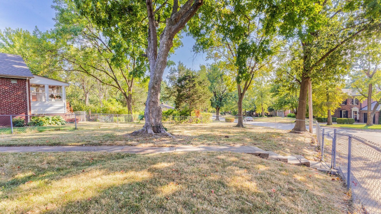 Photo of Outdoor in Clayton
