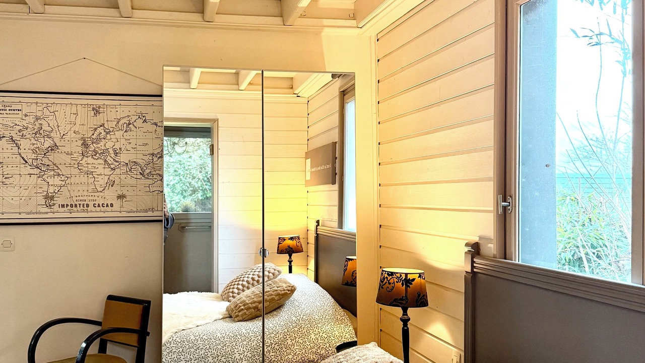 Photo of Bedroom in Cricqueboeuf