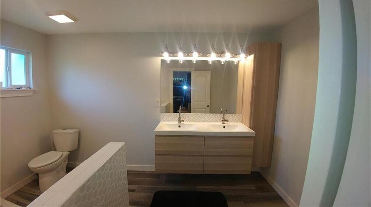 Photo of Bathroom in Manchaca