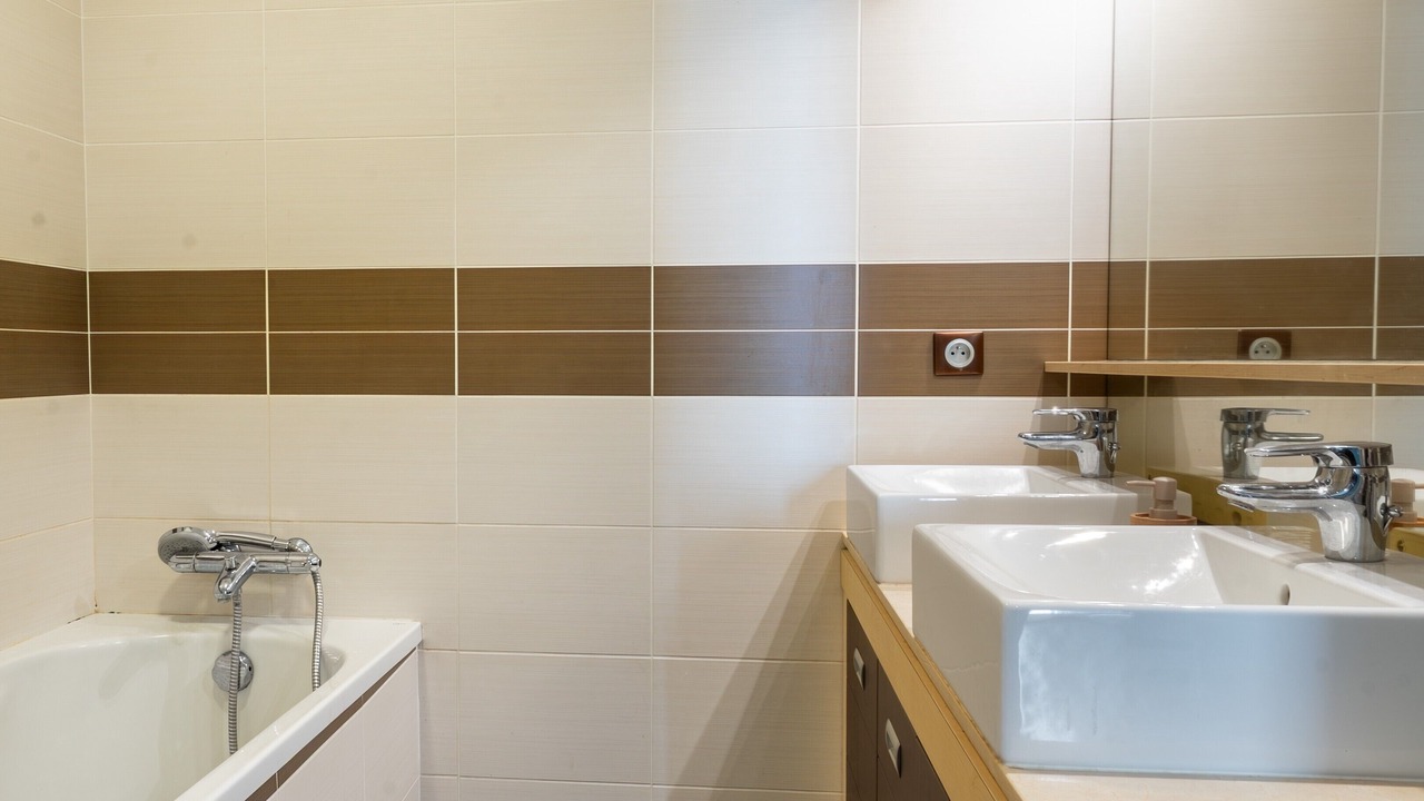 Photo of Bathroom in Montolieu
