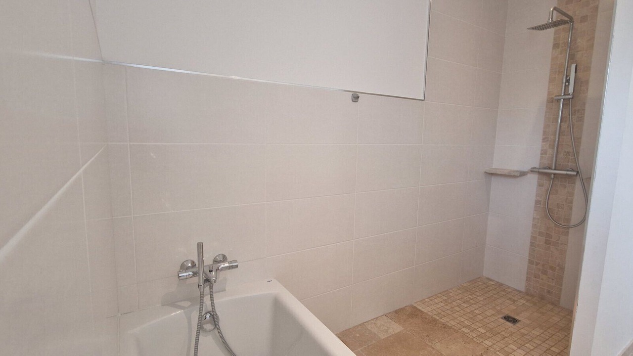 Photo of Bathroom in Montolieu