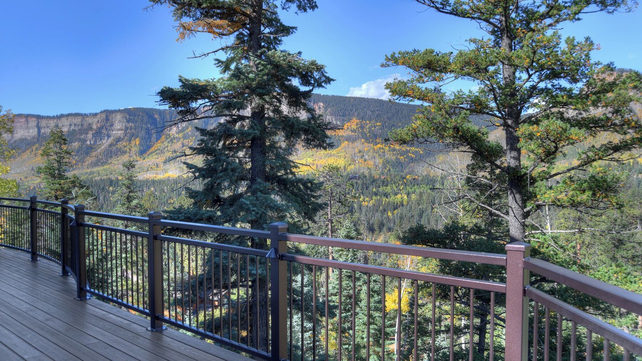 Photo of Outdoor in Columbine Lake