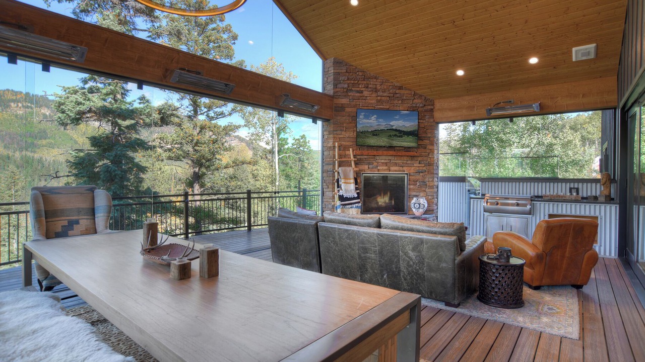 Photo of Outdoor in Columbine Lake