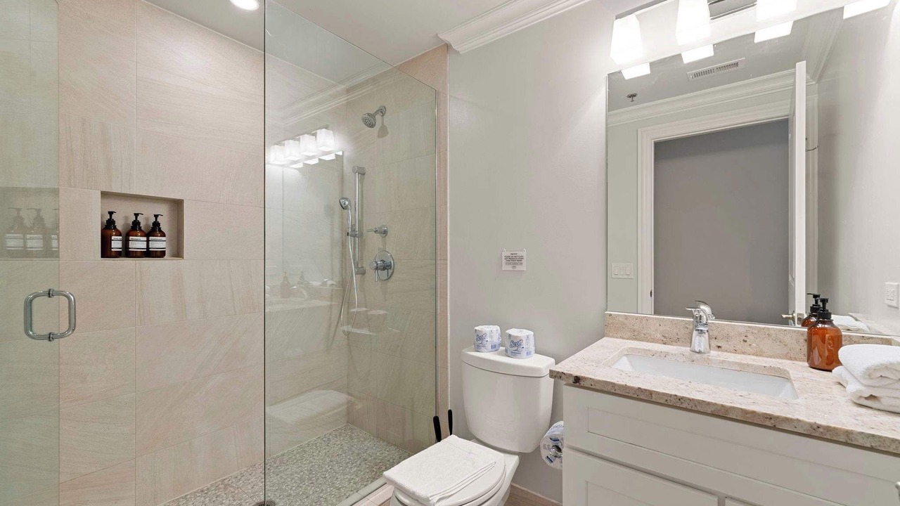 Photo of Bathroom in Near West Side