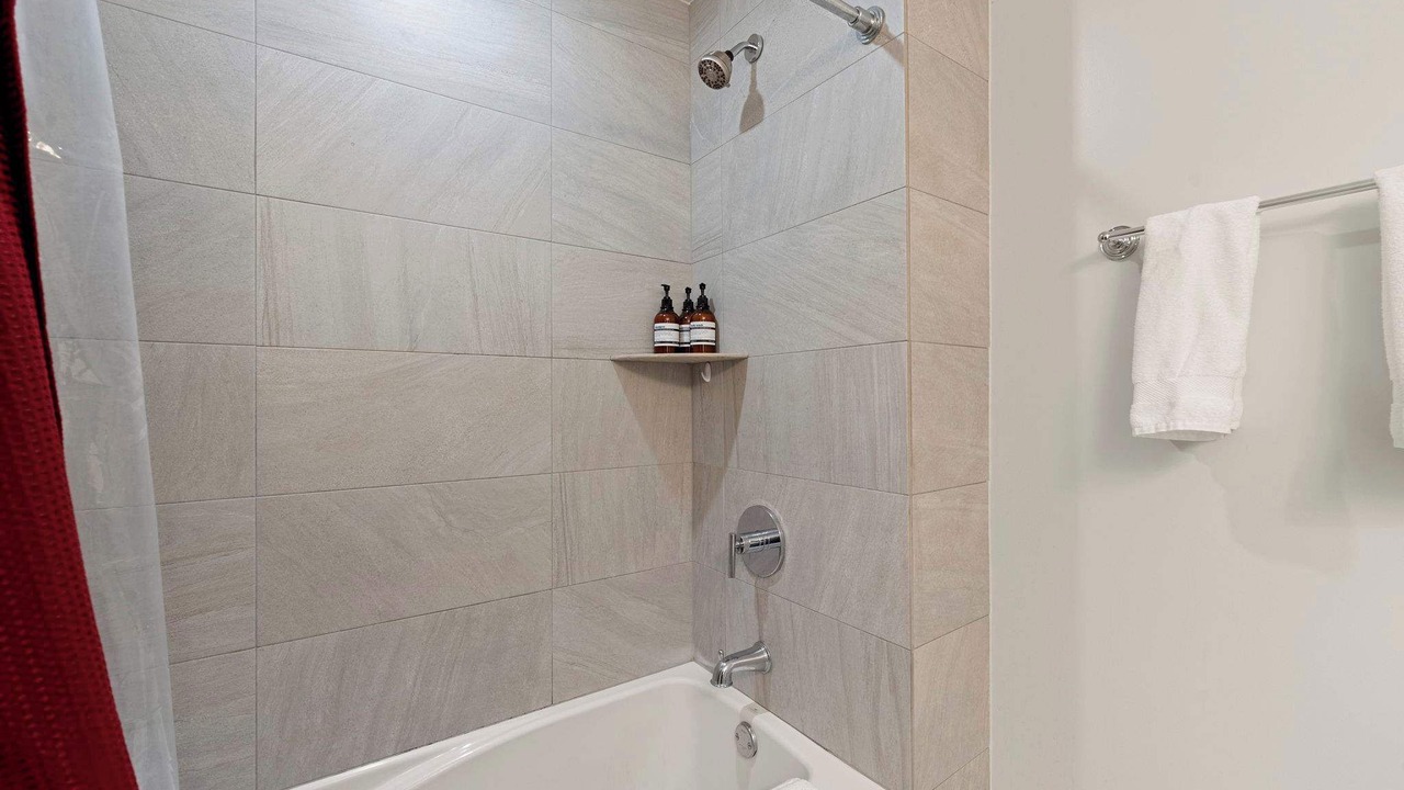 Photo of Bathroom in Near West Side