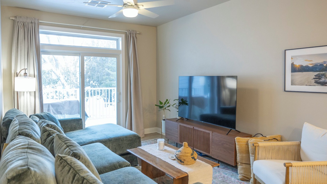 Photo of Livingroom in Egg Harbor