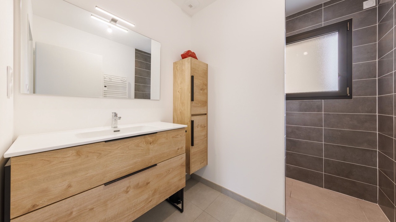 Photo of Bathroom in Ydes