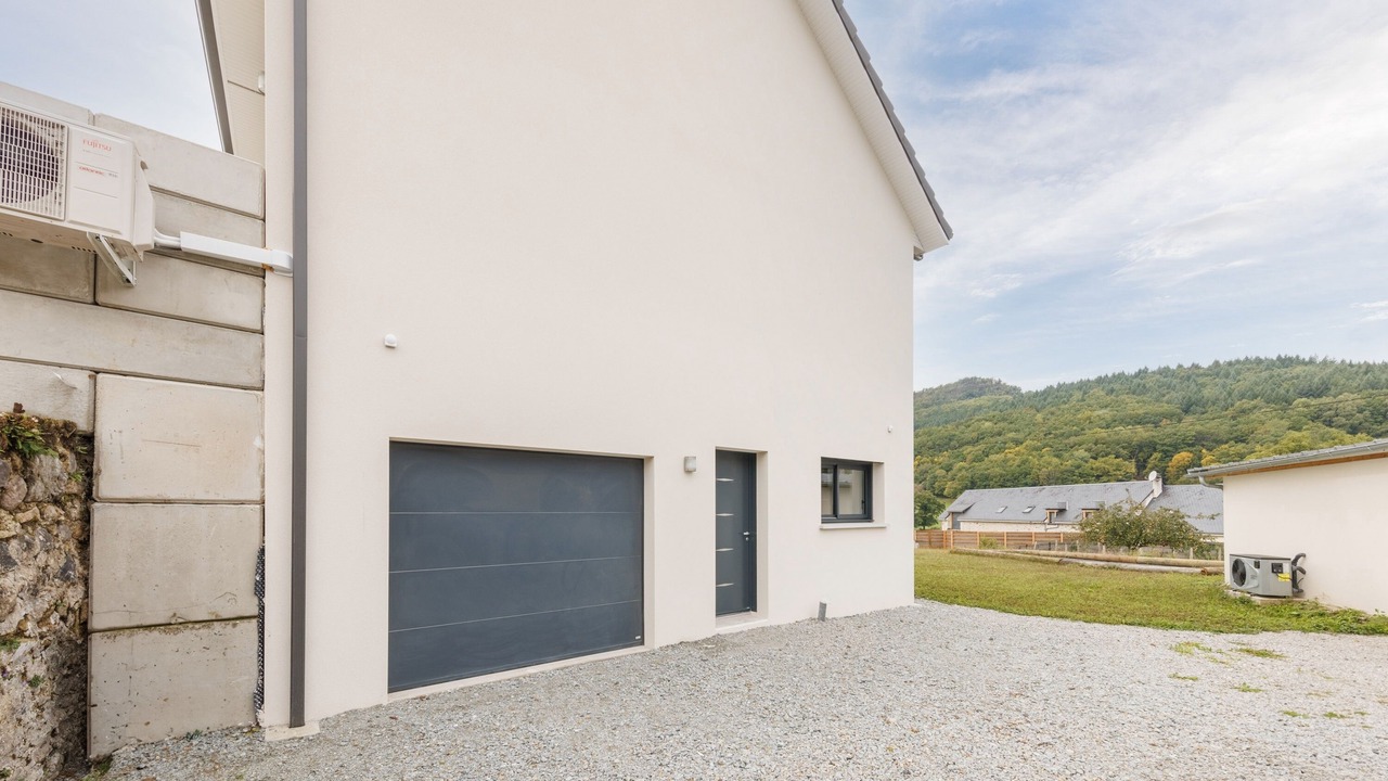 Photo of Outdoor in Ydes