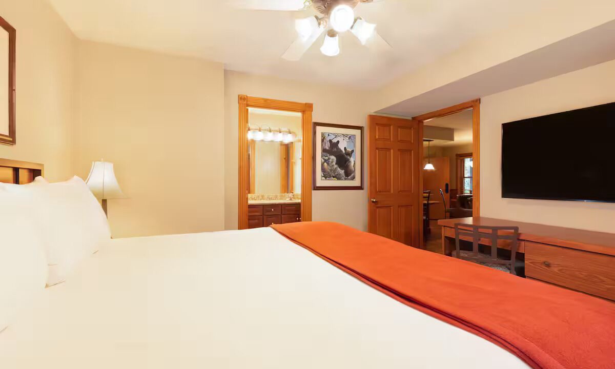 Photo of Bedroom in Gatlinburg