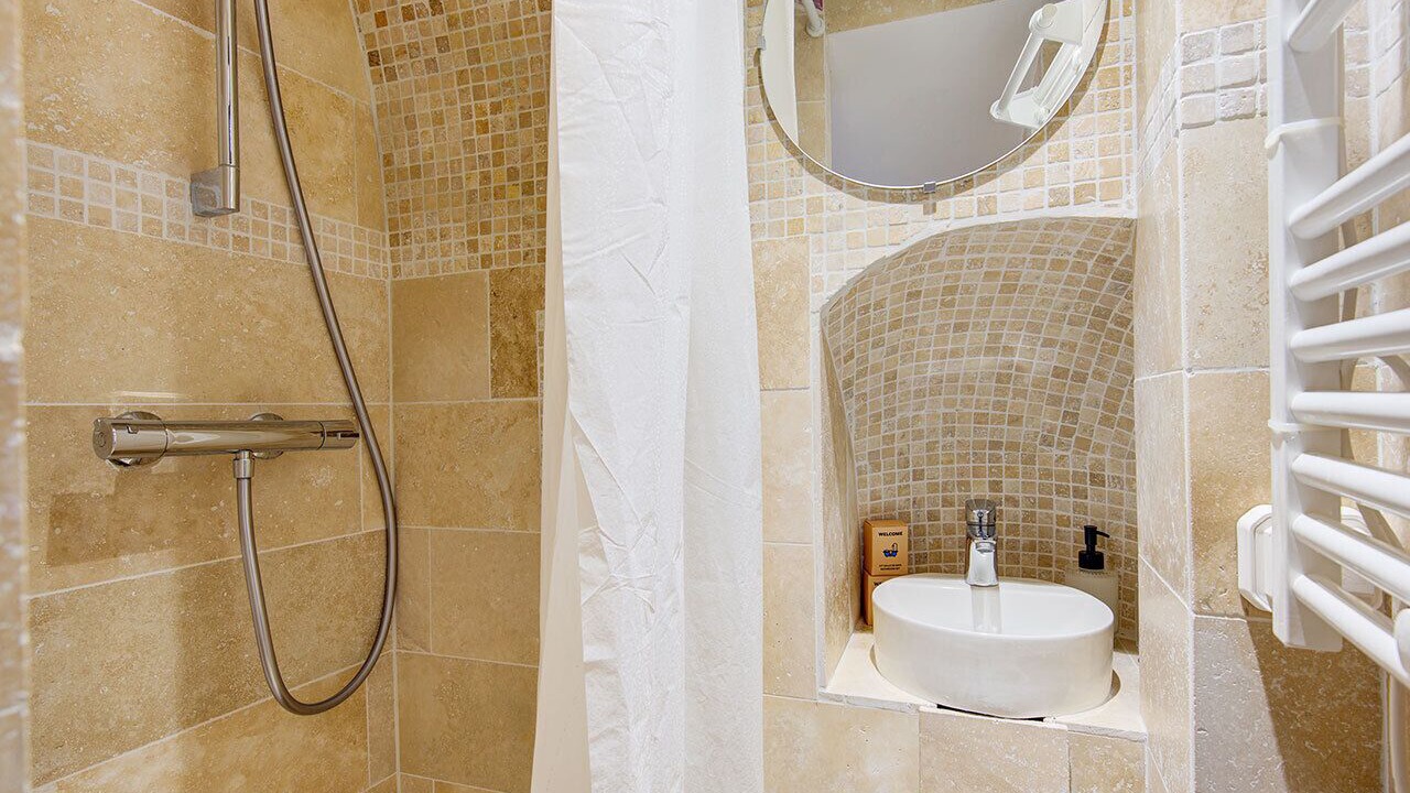 Photo of Bathroom in Rochecorbon