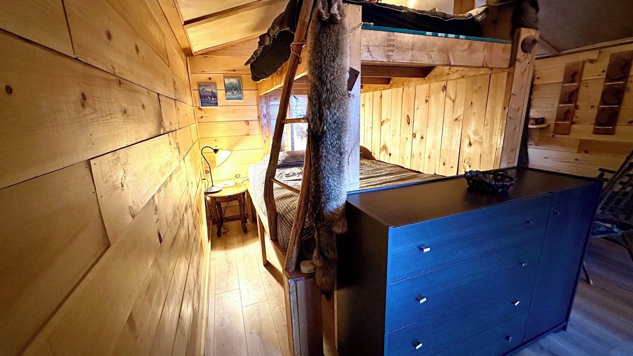 Photo of Bedroom in Mansfield-et-Pontefract