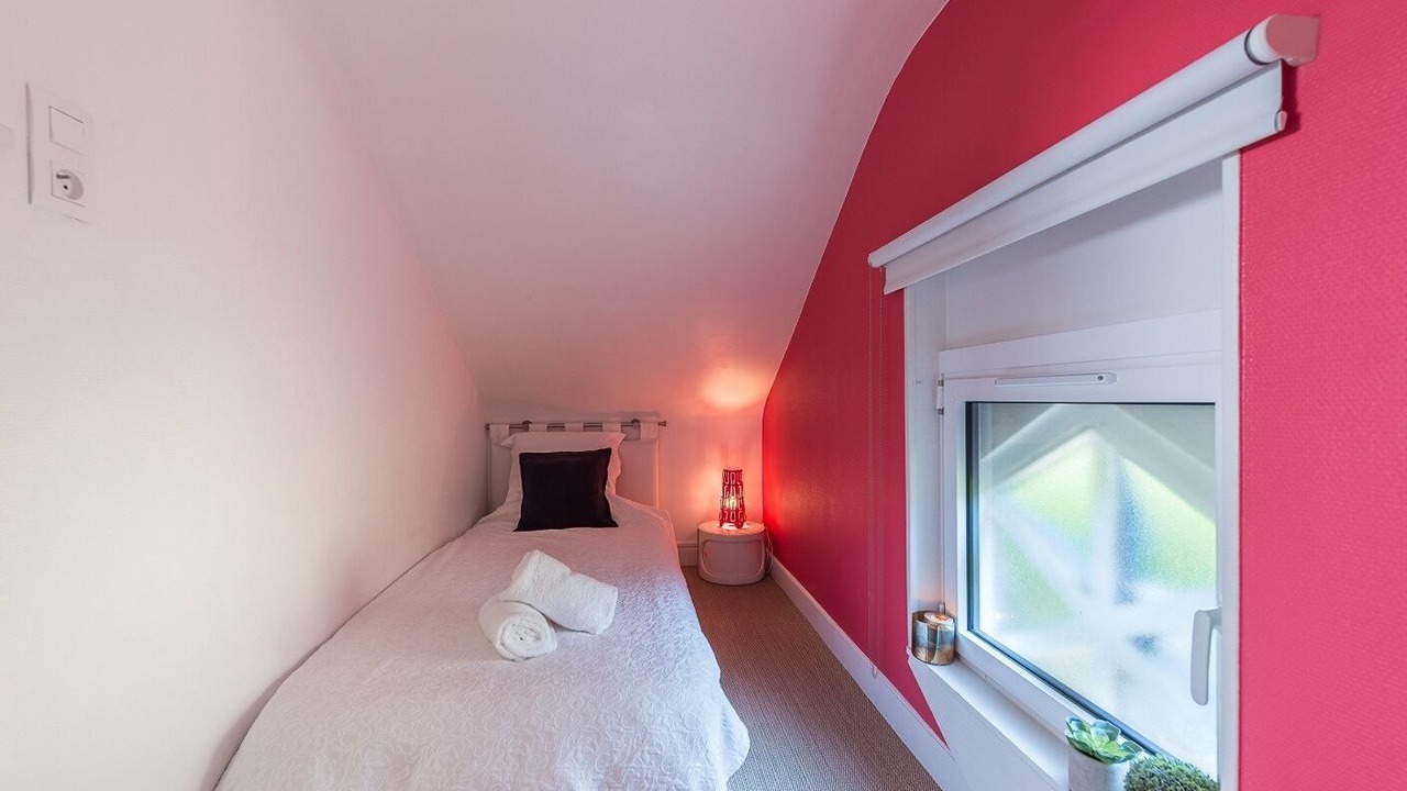 Photo of Bedroom in Veyrier-du-Lac