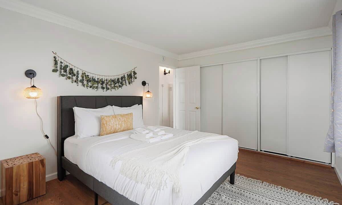 Photo of Bedroom in Pacifica