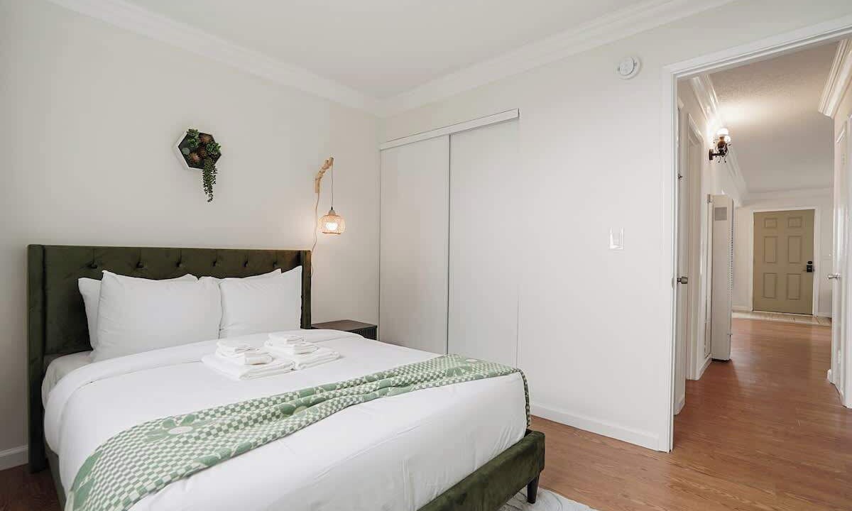 Photo of Bedroom in Pacifica