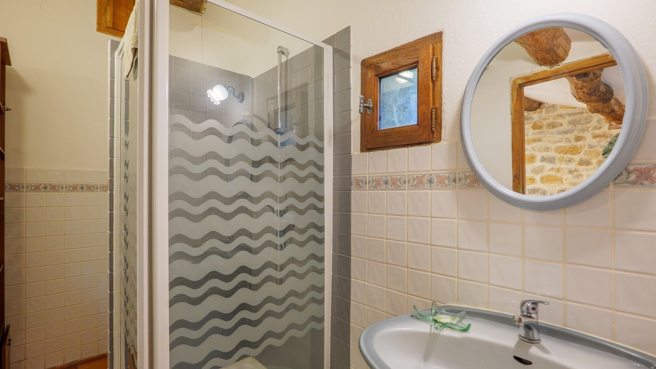 Photo of Bathroom in Banne