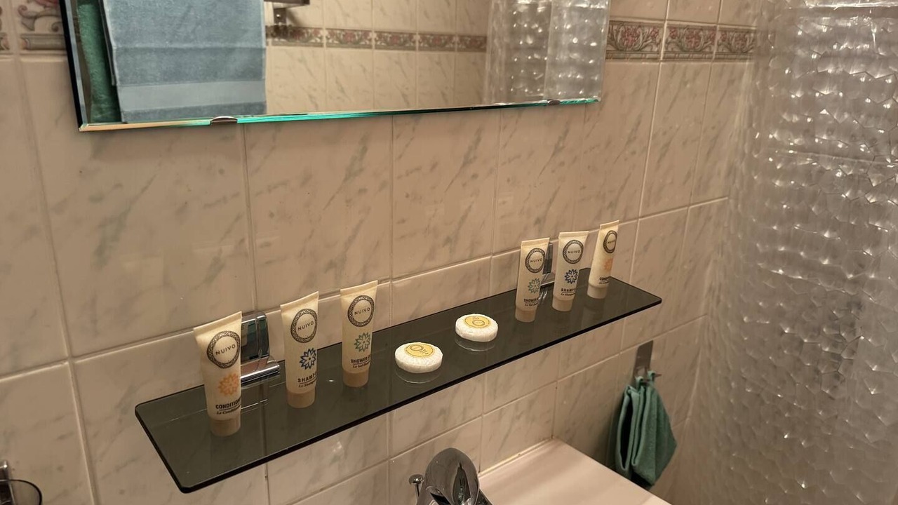 Photo of Bathroom in Mirepoix