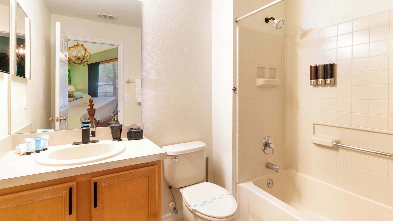 Photo of Bathroom in Seasons